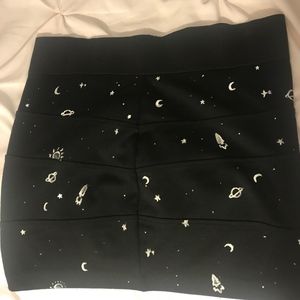 Space detailed skirt